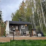 Sauna In The Heart Of Nuuksio National Park - Moekki Nuuksiossa *