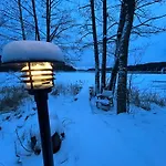 Sauna In The Heart Of Nuuksio National Park - Moekki Nuuksiossa Dağ evi *