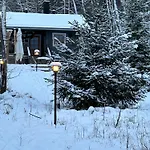 Sauna In The Heart Of Nuuksio National Park - Moekki Nuuksiossa シャレー エスポー