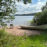 Sauna In The Heart Of Nuuksio National Park - Moekki Nuuksiossa シャレー エスポー