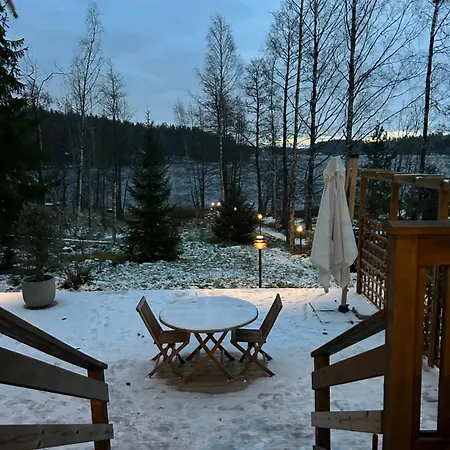 Шале Sauna In The Heart Of Nuuksio National Park - Moekki Nuuksiossa *