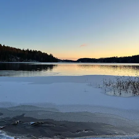 Шале Sauna In The Heart Of Nuuksio National Park - Moekki Nuuksiossa *